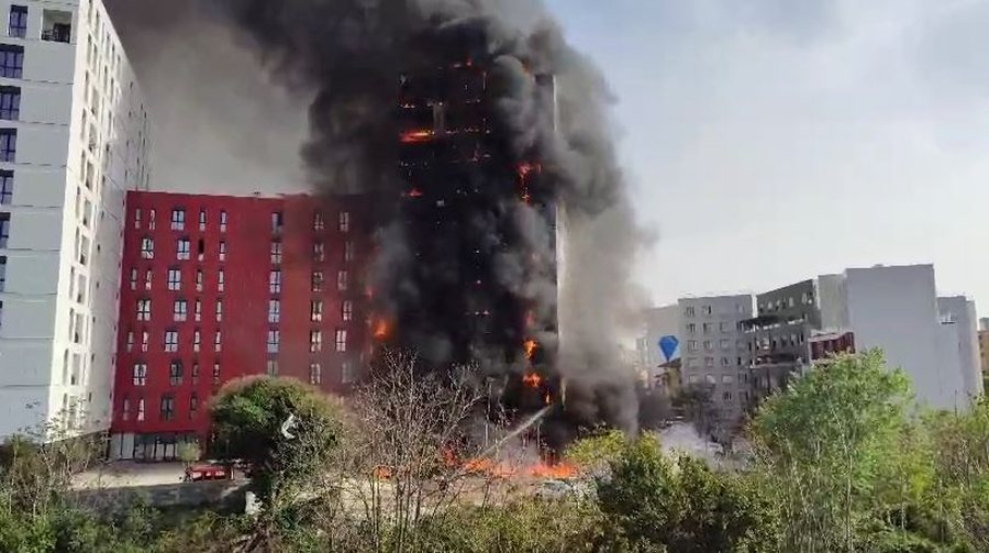 40 mijë lekë bonus qiraje për familjet e prekura nga zjarri pranë QSUT, miratohet vendimi